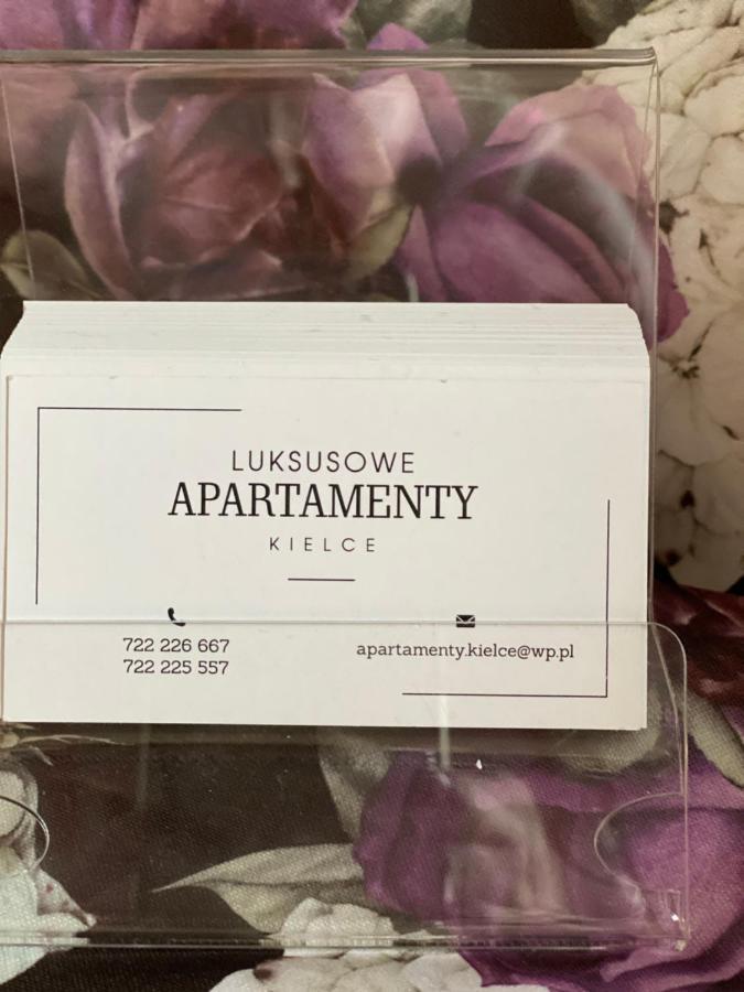 Family & Business Sauna Apartments Rynek Centrum Downtown - 2 Bedroom With Private Sauna, Balcony, Parking キェルツェ エクステリア 写真